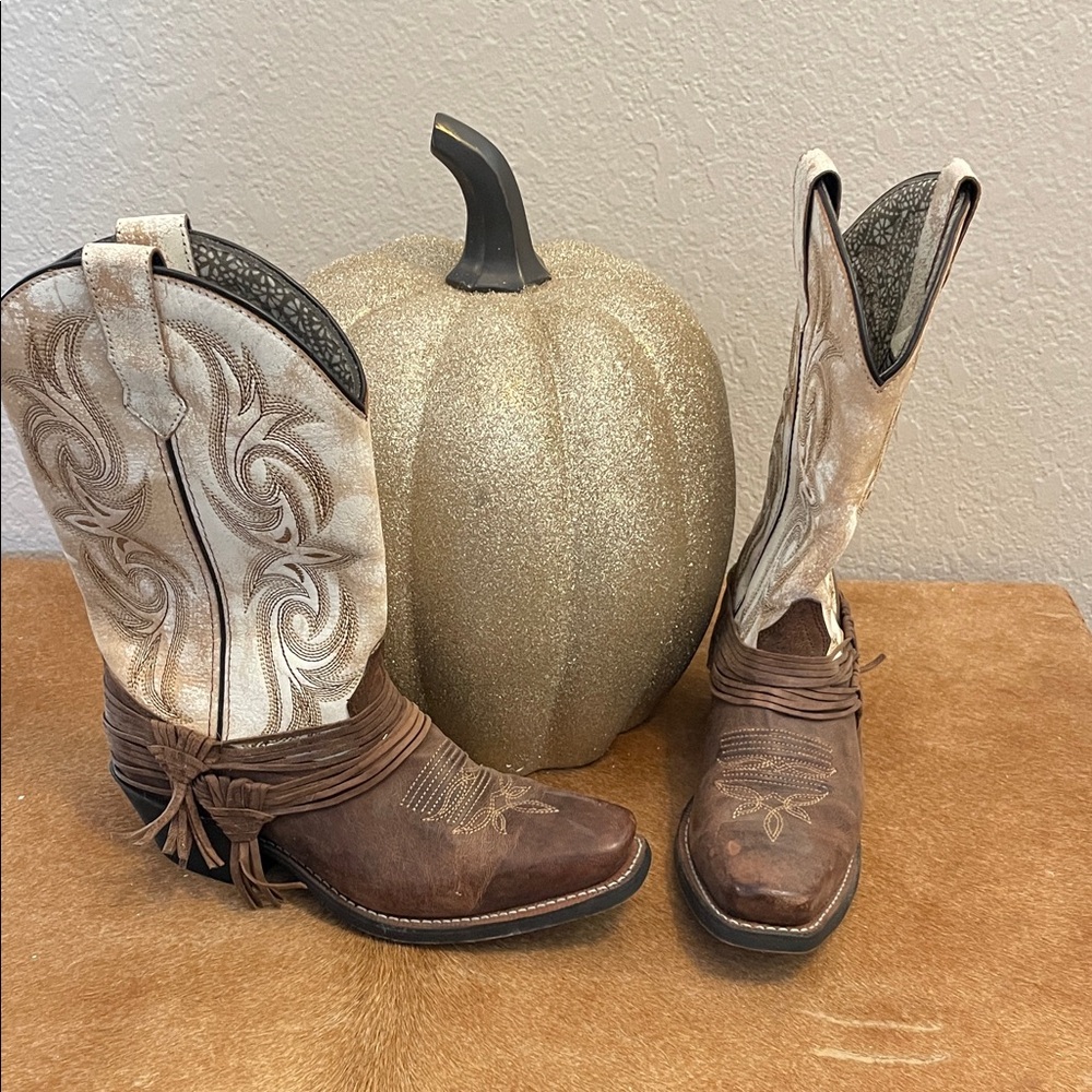 Laredo Women's Leather Boots in Brown and Cream